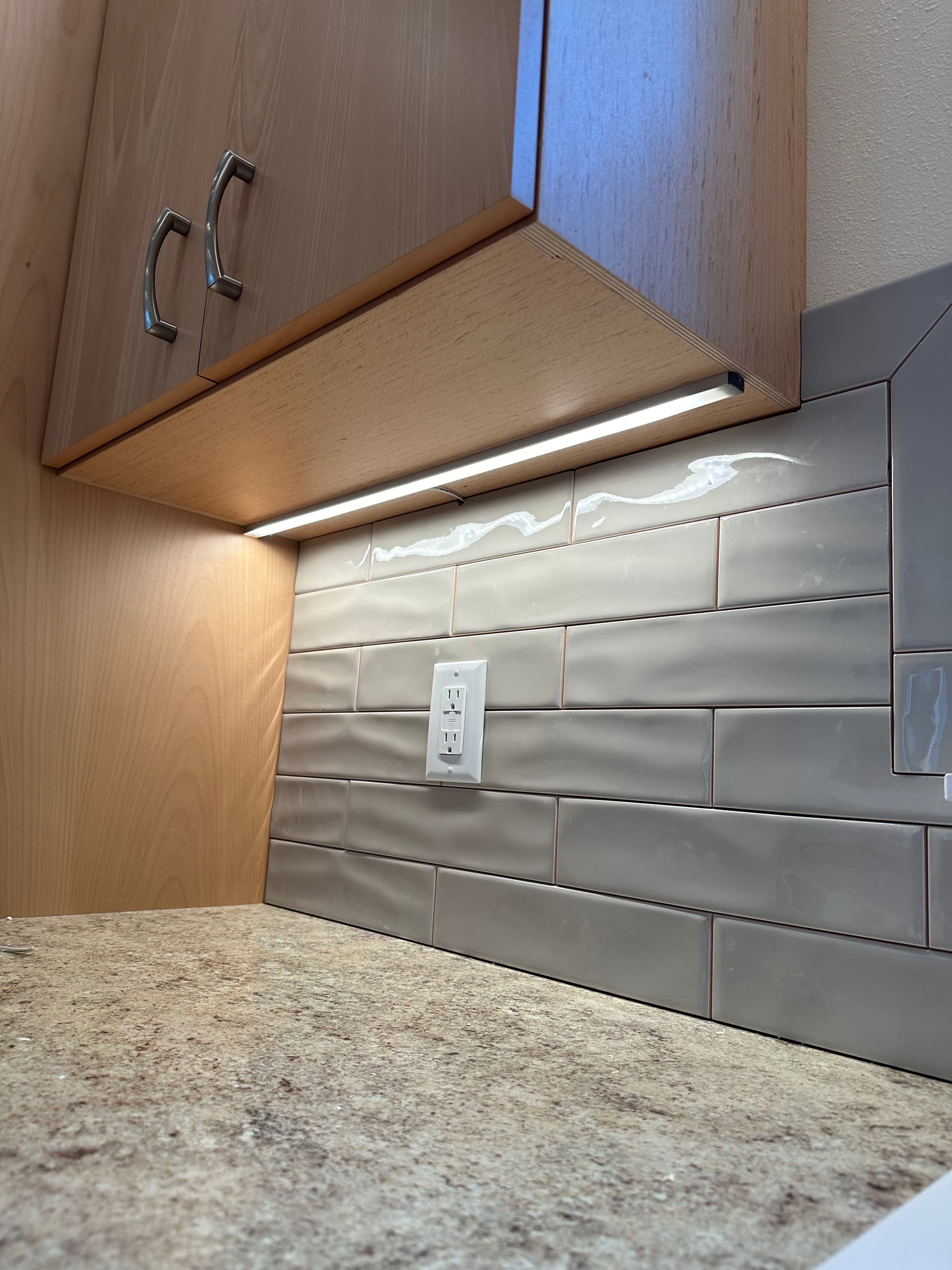 Gallery photos for Under Cabinet Lighting Installation in Modern Kitchen: Image #1