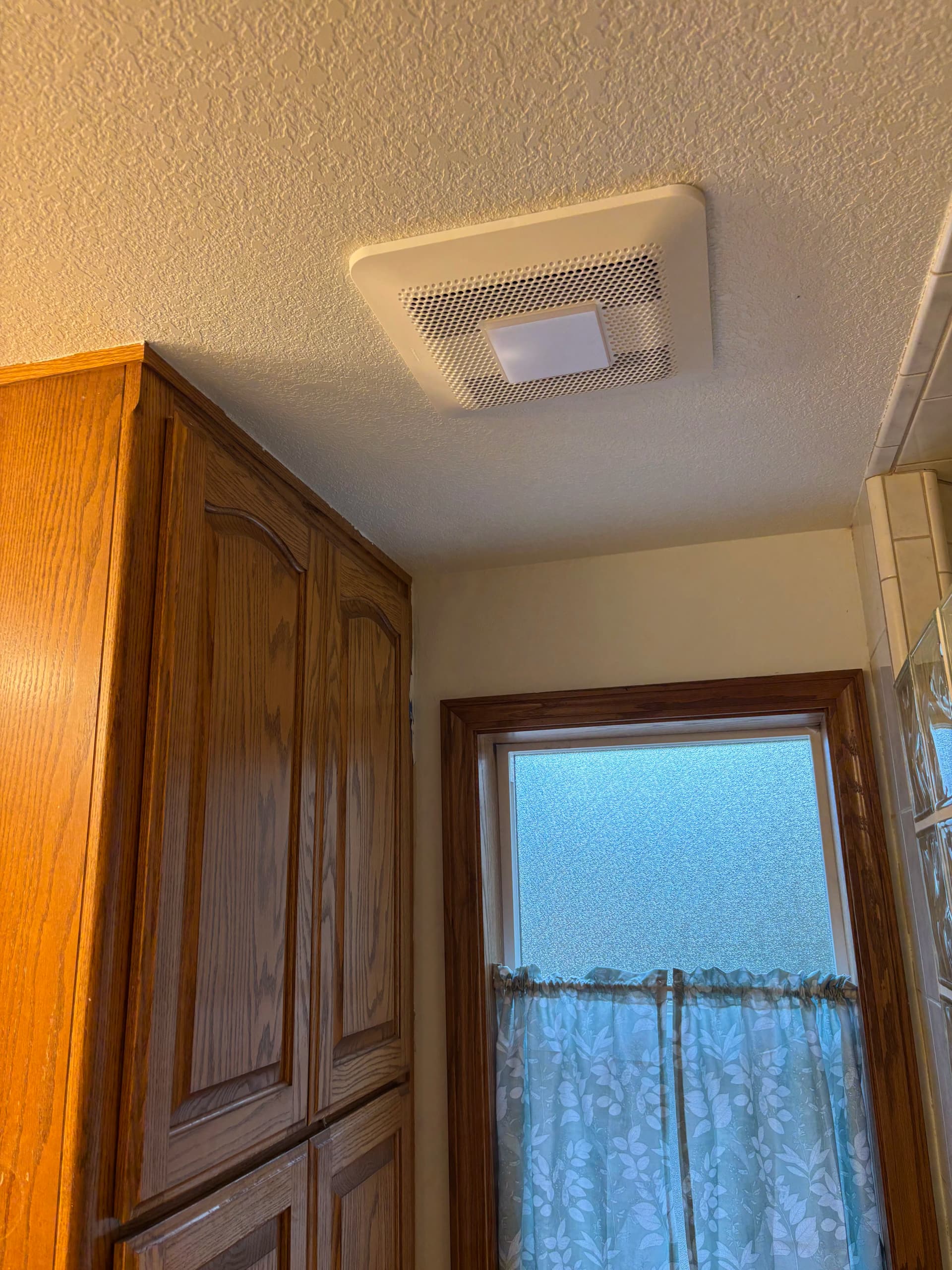 Gallery photos for Recessed Lighting and Bath Fan Upgrades That Actually Make a Difference: Image #1