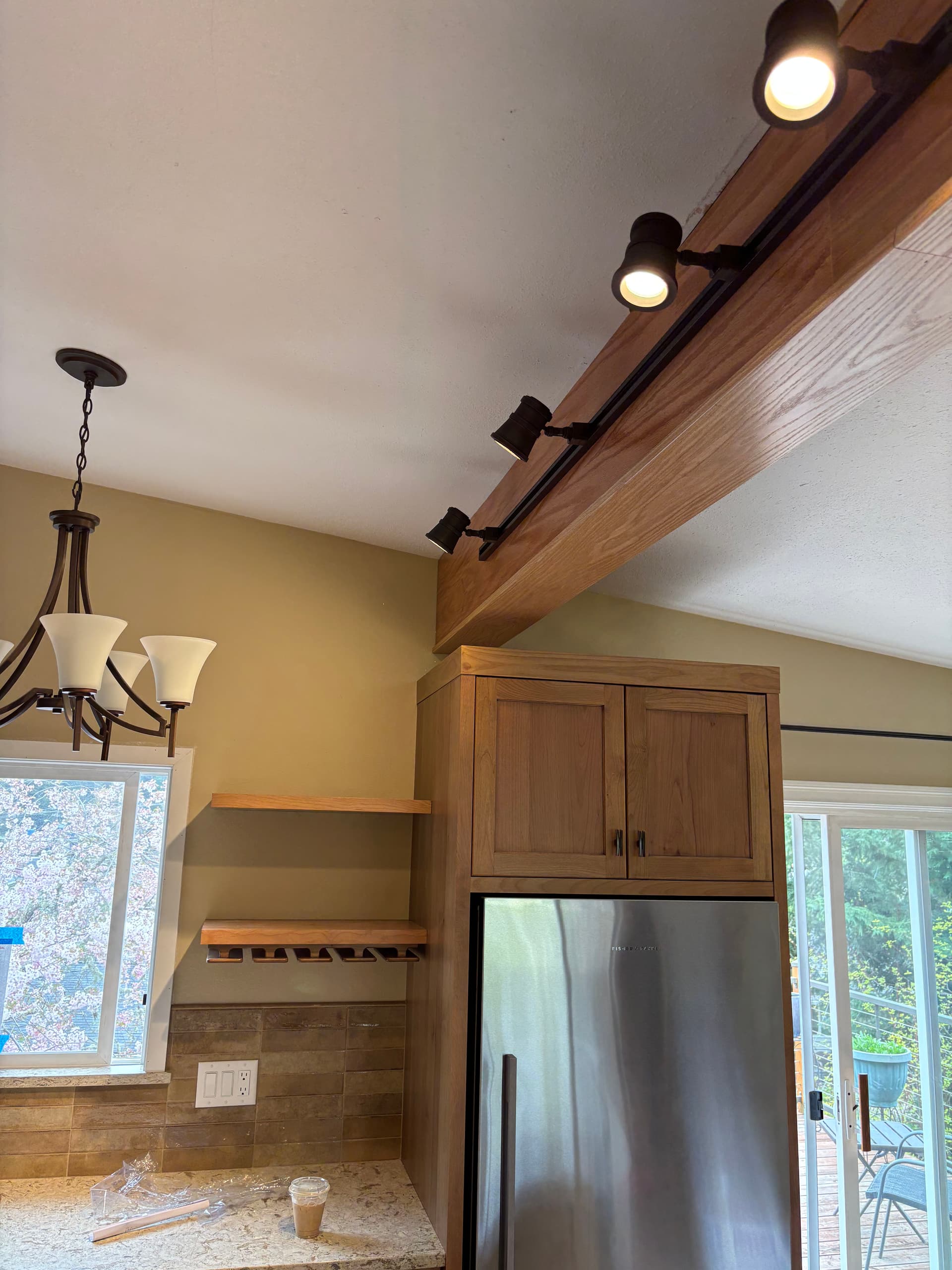 Gallery photos for Brightening Up Kitchens with Under Cabinet and Track Lighting in South Eugene: Image #1